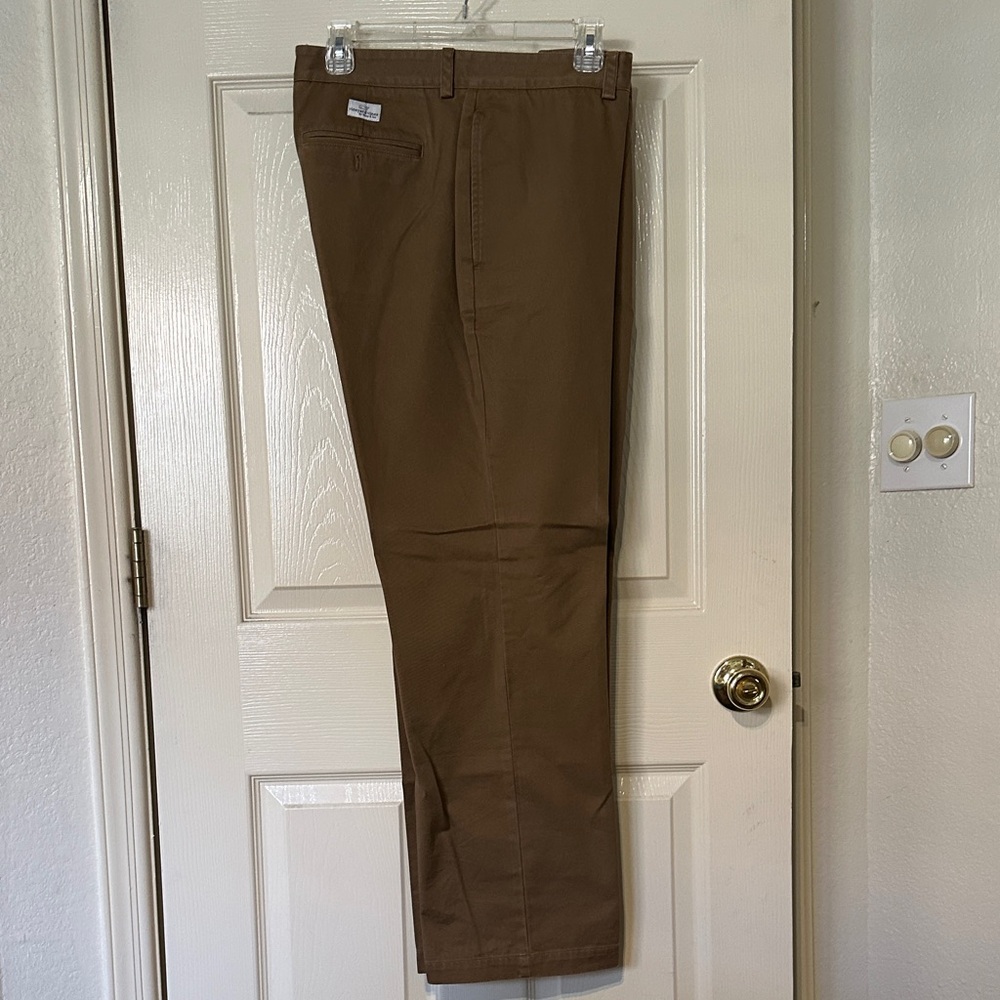 Vineyard Vines Men's Tan Chinos